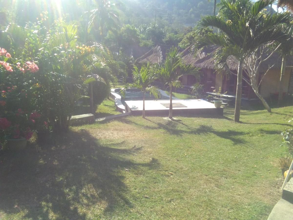 Airas' Garden Homestay Eco Bungalows Kuta  ภายนอก รูปภาพ