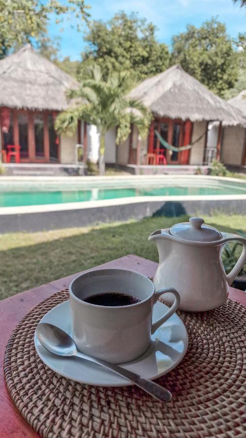 Airas' Garden Homestay Eco Bungalows Kuta  ภายนอก รูปภาพ